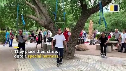 علاج آلام الظهر عن طريق الشنق: أغرب التمارين