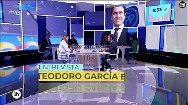 Imperdonable lapsus de Mónica López (TVE) presentando a García Egea (PP) como secretario general de Podemos