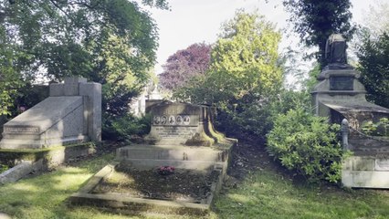 Julie, une ado belge de 14 ans, se suicide après avoir été violée par 5 jeunes dans un cimetière