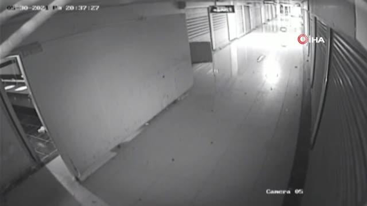 Çarşı tuvaletinin kapılarını böyle çaldı