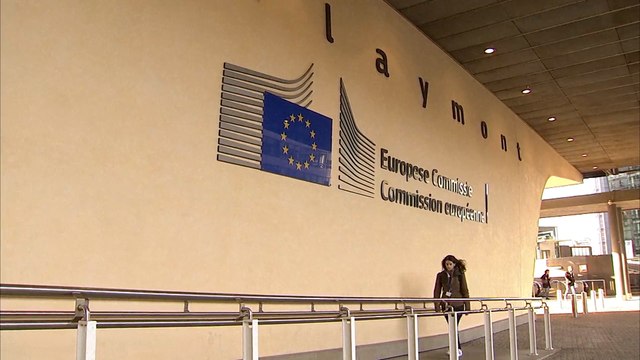 Bruselas recomienda a España una política fiscal prudente