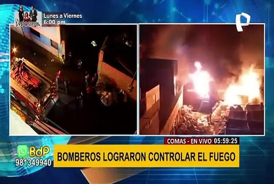 Incendio de gran magnitud afecta una fábrica de productos plásticos en Comas