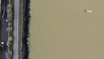 Karadeniz'in rengi değişti