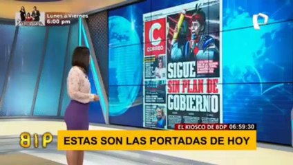 Pamela Acosta lee las portadas del dia en el kiosko de BDP - 02062021