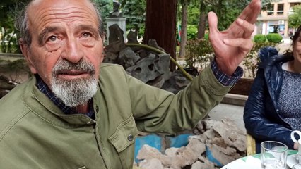 Димитър Стайков рецитира свой стих на 2 юни