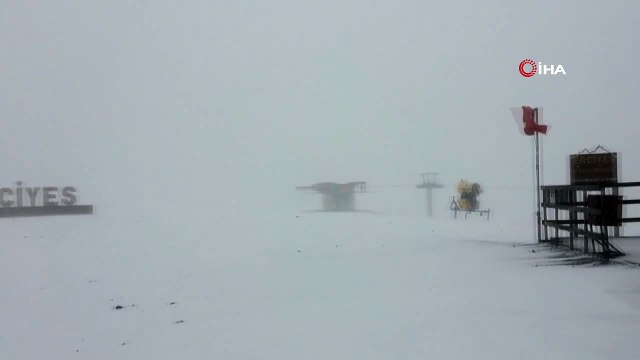 Erciyes Dağı'nda Haziran ayında yoğun tipi