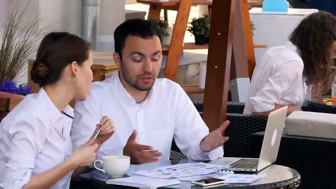 लड़कियों के पीछे भागने वाले लोग सुन ले ये बात By Sandeep Maheshwari