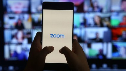 Why This Analyst Is Picking Salesforce Over Zoom