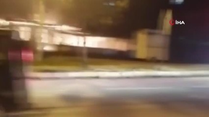 Kullanılmayan tek katlı ev alev alev yandı