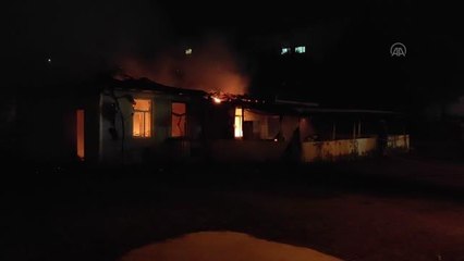 Son dakika haberleri: Kapalı olan iş yerinde çıkan yangın hasara yol açtı