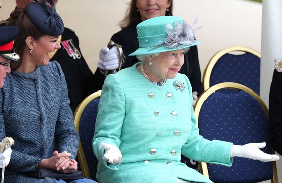 Buckingham Palace reveals details of Queen Elizabeth's huge Platinum Jubilee celebration!