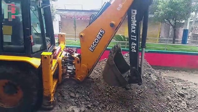 Escorts Dozer Working During Rainny Day - Dozer work Video || RoadPlan