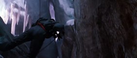 CLIFFHANGER Movie - Clip with Sylvester Stallone - The Cave Fight