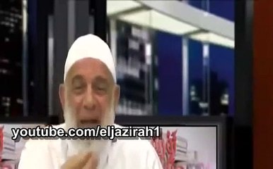 وجدي  غنيم مش عارف يمسك نفسه من الضحك بعد ذ@بح الأقباط في ليبيا