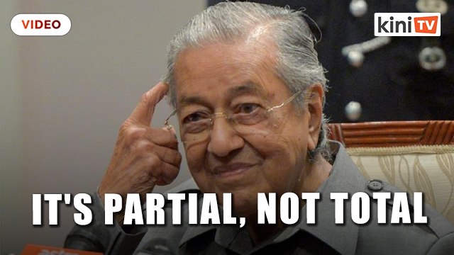 Dr Mahathir: Total lockdown doesn't seem 'total'