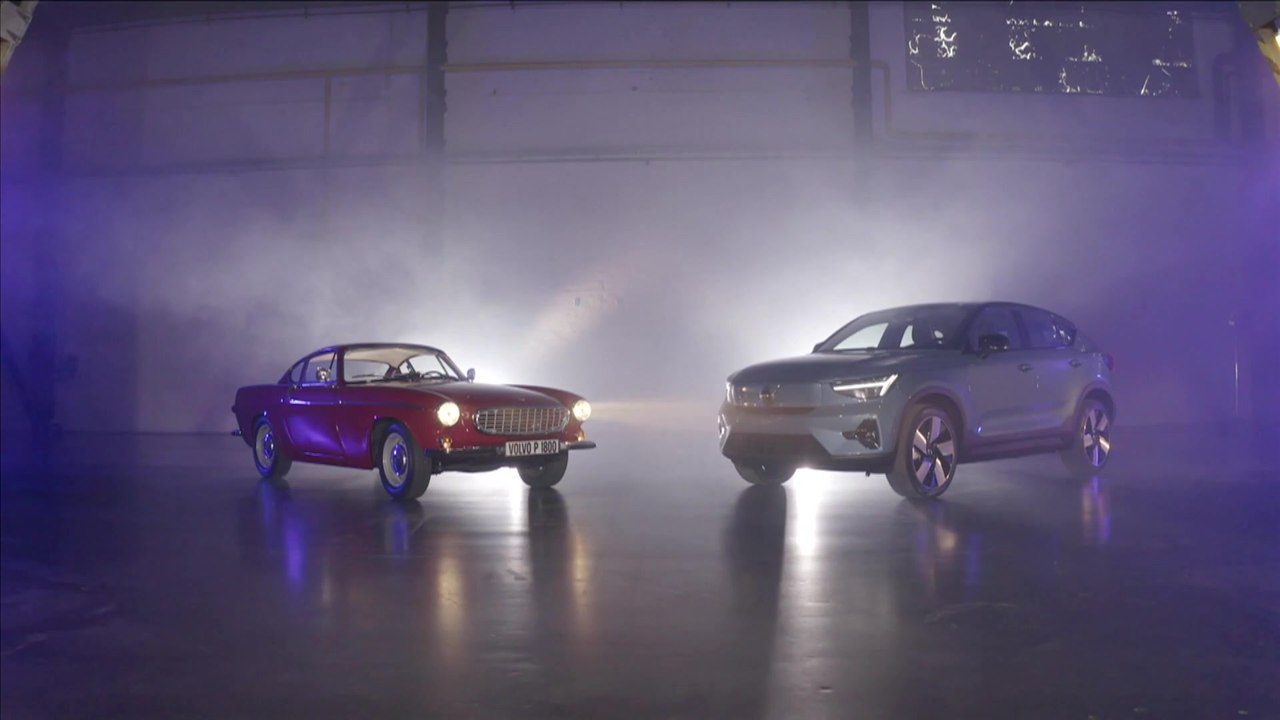 Volvo C40 Recharge im Vergleich mit Volvo P1800