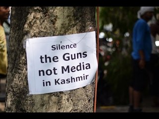 Kashmir press gag: Journalists protest in New Delhi
