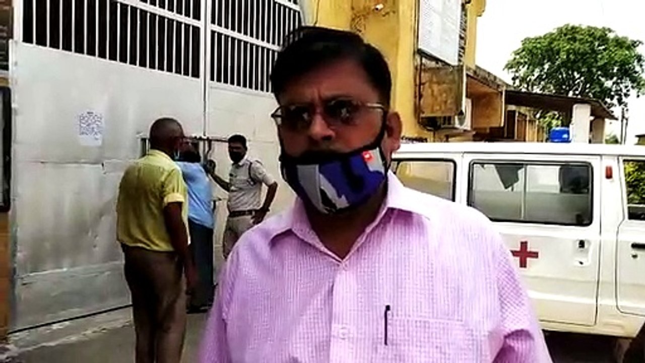 20 दिन पहले मां की बसुले से हत्या करने वाले युवक ने जेल में लगाई फांसी, शौचालय में मिली लाश