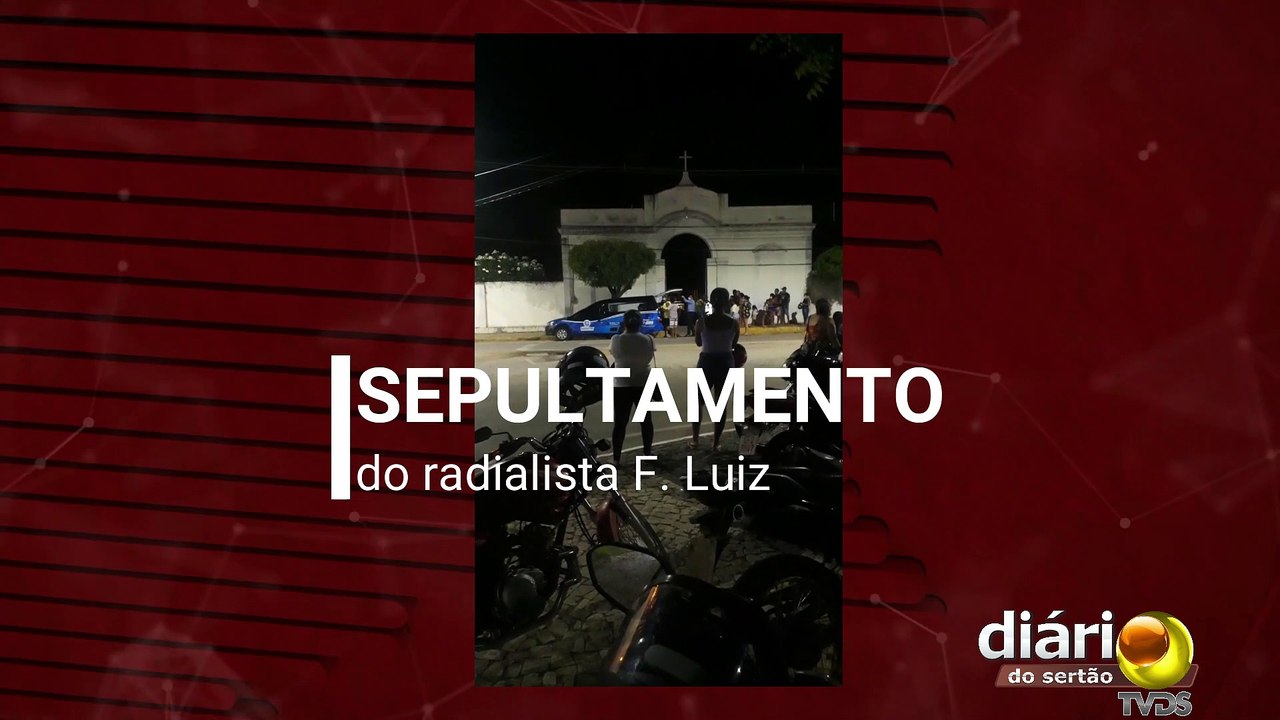 Corpo de radialista cajazeirense que morreu de Covid-19 é sepultado debaixo de forte comoção de familiares e amigos