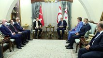 LEFKOŞA - KKTC Cumhurbaşkanı Tatar, Ticaret Bakanı Muş'u kabul etti
