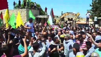 تشييع شاب فلسطيني قتل برصاص الجيش الإسرائيلي في رام الله