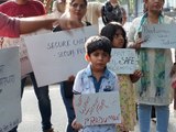 रेयान इंटरनेशनल स्कूल के छात्र की निर्मम हत्या के विरोध में  प्रदर्शन