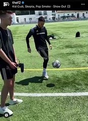 Youtuber/Influencers de nível mundial estiveram de visita ao SCSH quando jogo Champions League. (Exibição Freestyle com Deco e Cia.)