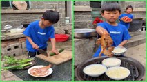 Awesome , Rural Smart boy cooking food 조리 クック, little chef