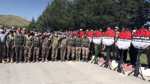 BİTLİS - Şehit güvenlik korucusu için tören düzenlendi