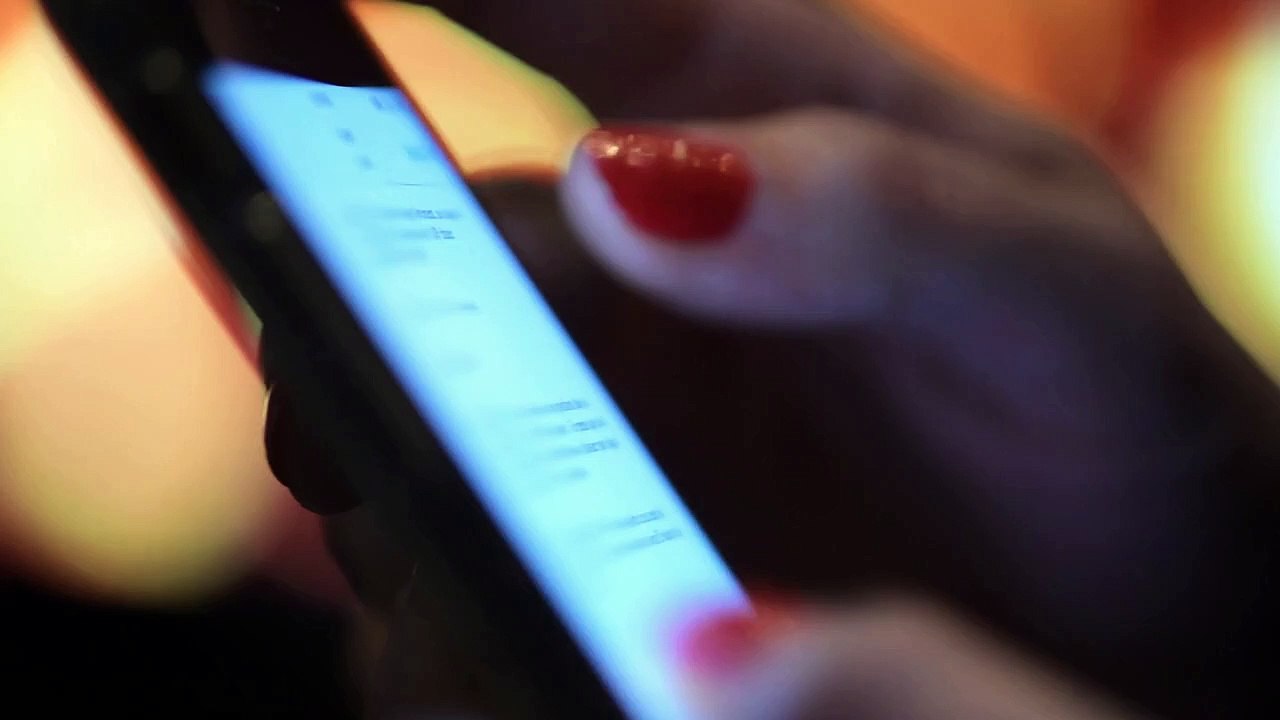 #SALEPUTE : Bande annonce ARTE 2021 du documentaire de Florence Hainaut et Myriam Leroy - Bulles de Culture