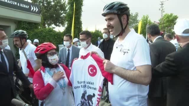(DRONE) Bakan Kurum, 3 Haziran Dünya Bisiklet Günü etkinlikleri kapsamında bisiklete bindi