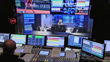 Dans le Lot, Emmanuel Macron défend son bilan et élude la question de la présidentielle