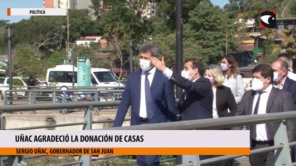Uñac agradeció la donación de casas