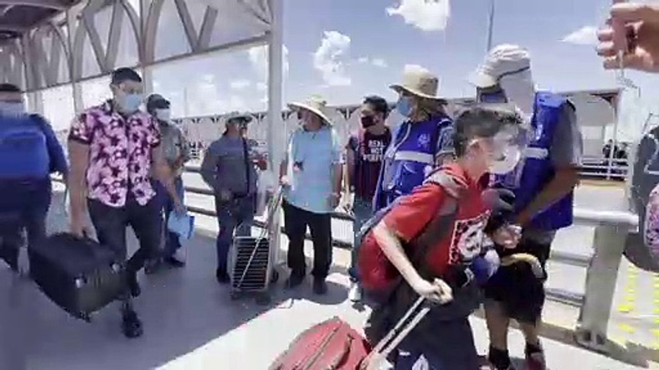 Migrantes vão para os EUA após fim da política de Trump