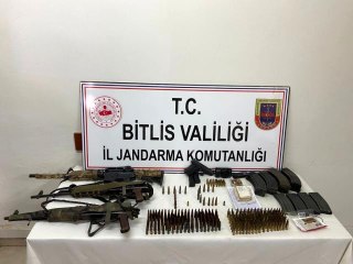 Bitlis'te 1'i gri kategoride 3 terörist etkisiz hale getirildi