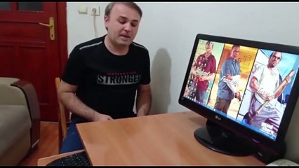 Birhayalet.biraz süt içtik aynayaları temizledik.hava çok soğuk şapka ve şort giydik.