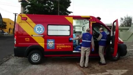 Idoso fica ferido ao sofrer queda na Avenida Brasil