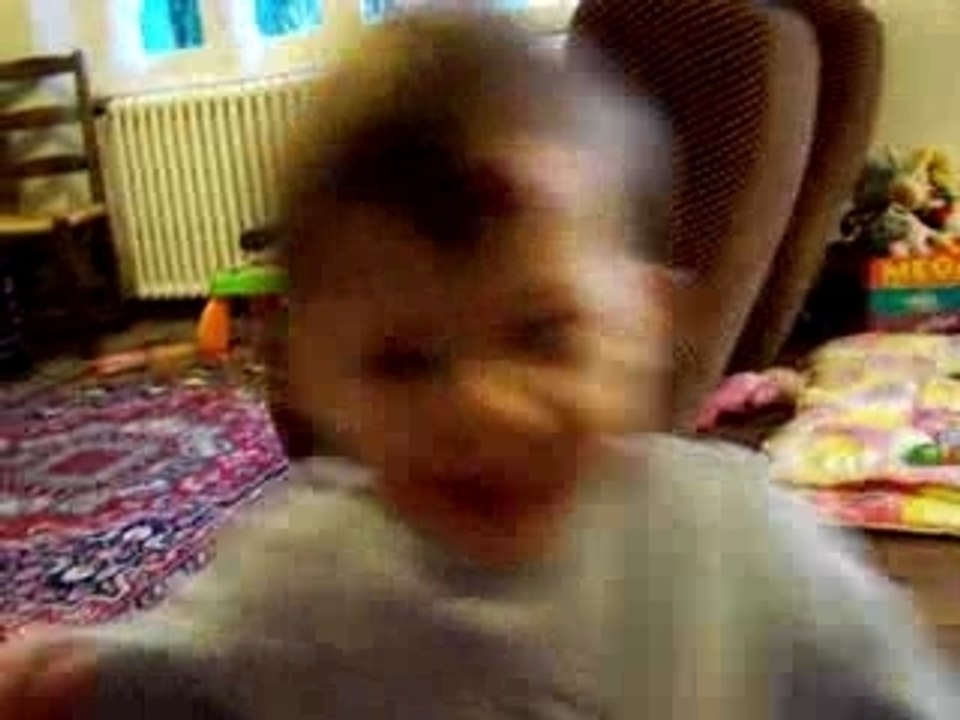 Les premiers pas de Solenn....les premières bêtises aussi!