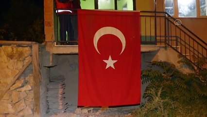 AFYONKARAHİSAR - Hatay'daki kazada şehit olan uzman çavuş Necati Yatkak'ın ailesine acı haber verildi