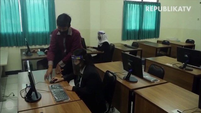 Nadiem Luncurkan Panduan Belajar Tatap Muka Terbatas