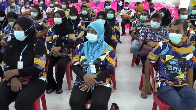 สส.นราและเพื่อนลงขันร่วมทำประกันโควิดให้นักรบอาสา2,434คน