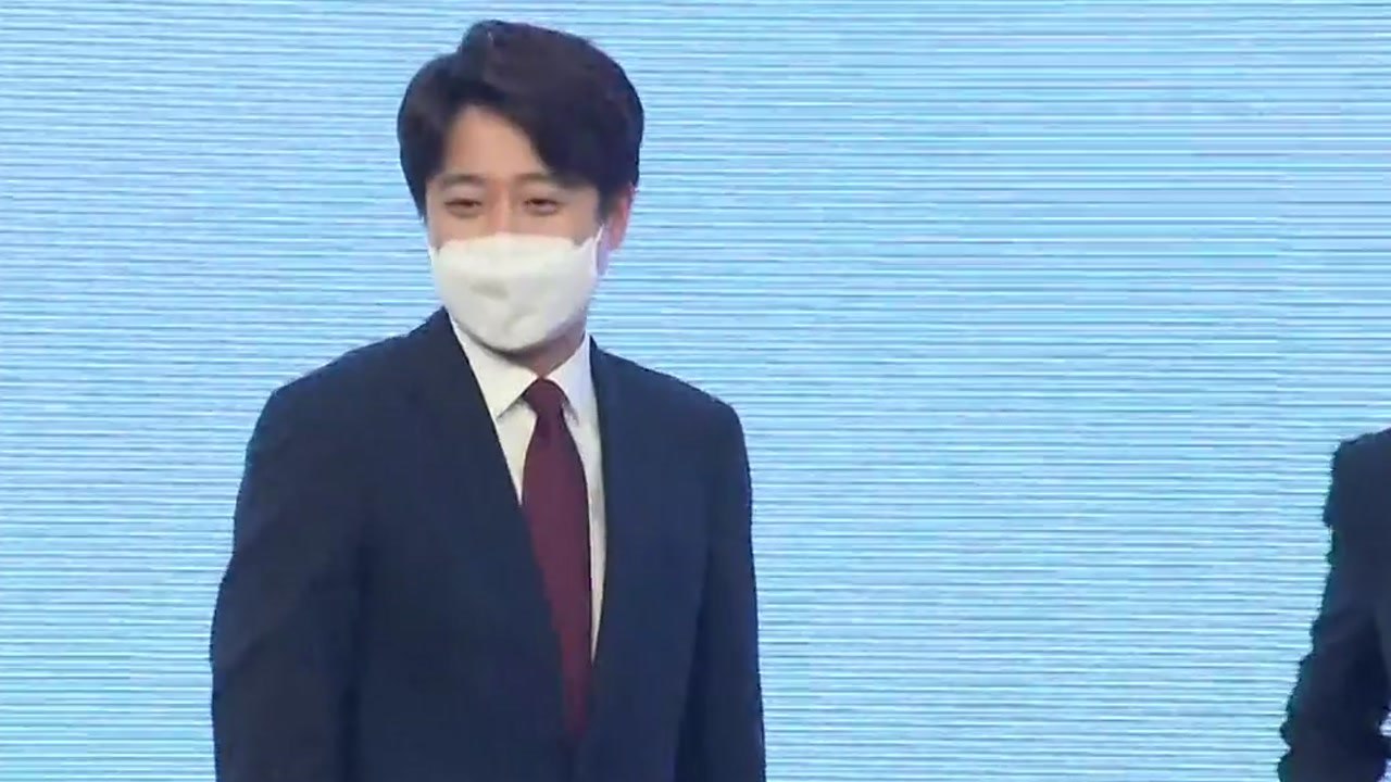 민주당 경선 연기론 '꿈틀'...이준석 대권주자 깜짝 등장 / YTN
