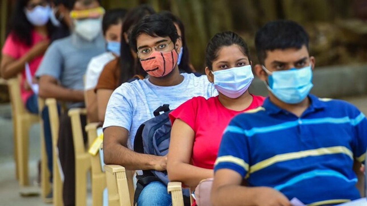 Tamil Nadu faces shortage of vaccine, people running from pillar to post to get inoculated