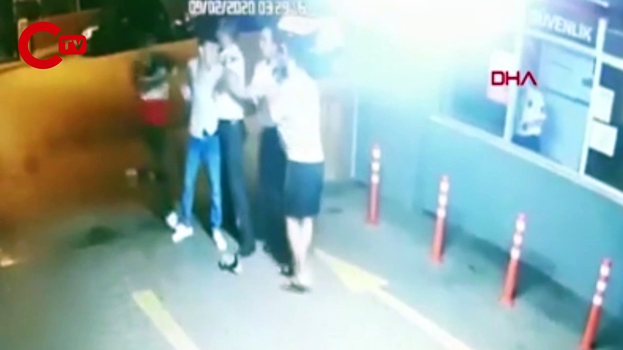 Kadıköy'de polisin bıçaklandığı olayın güvenlik kamerası görüntüleri ortaya çıktı