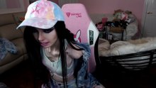 Eugenia Cooney talks about vein on leg