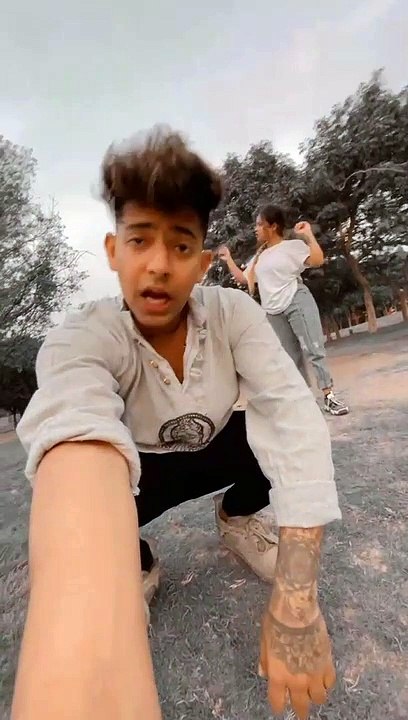 dushant sing couple goal