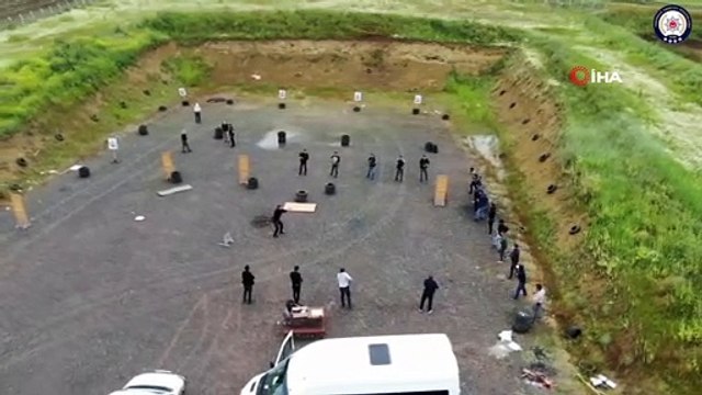 Film sahnelerini aratmayan profesyonel polis eğitimleri