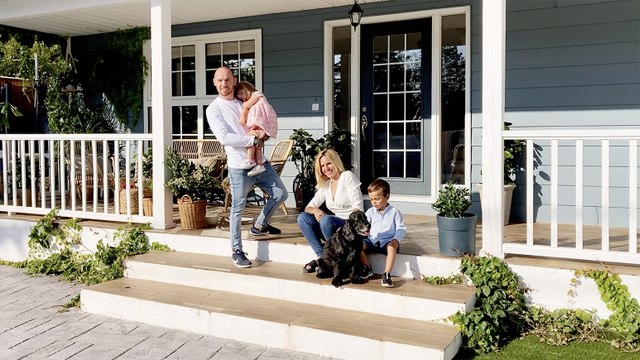 Las mejores casas de las lectoras: la casita canadiense de Laura y Javi en Madrid