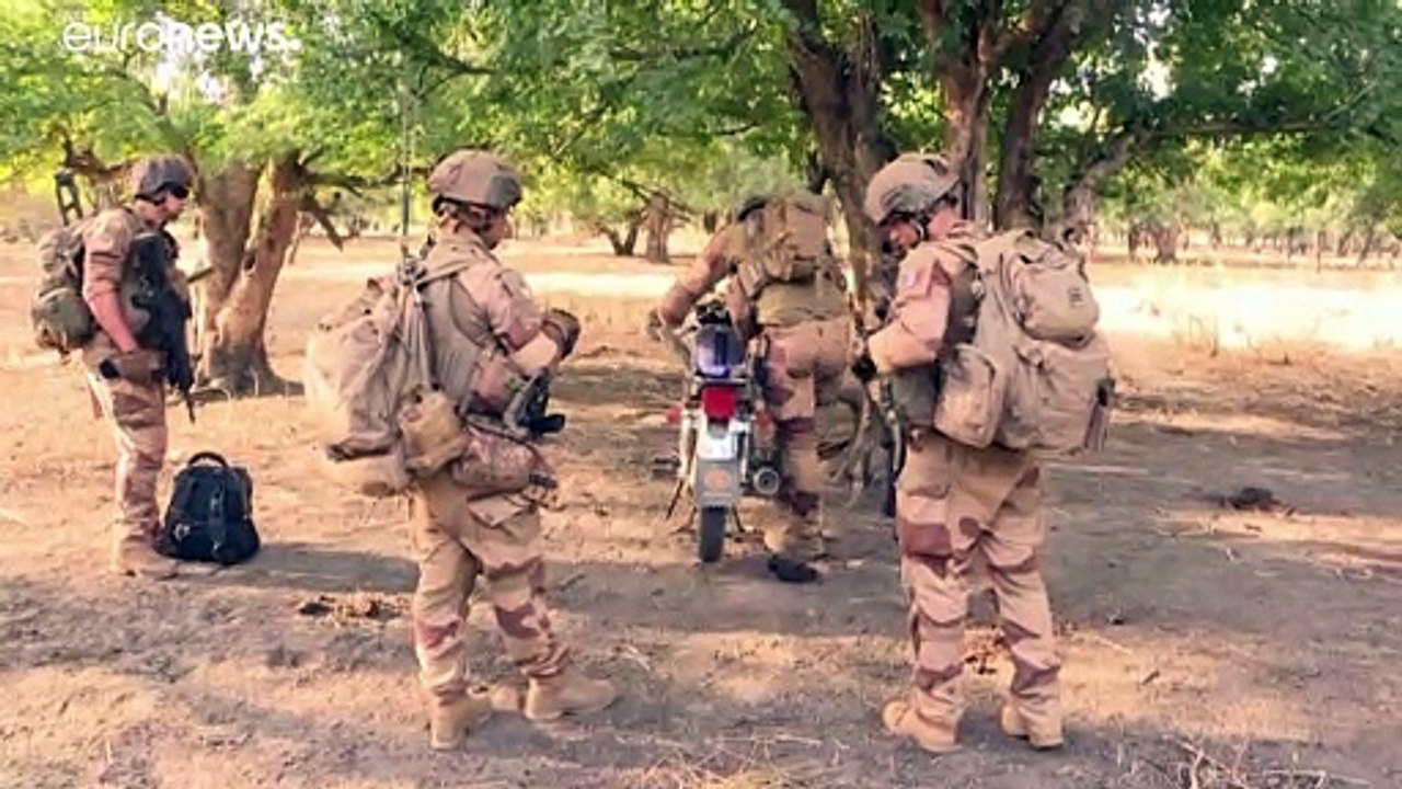 Coup d'État au Mali : la France suspend ses opérations militaires avec l'armée malienne