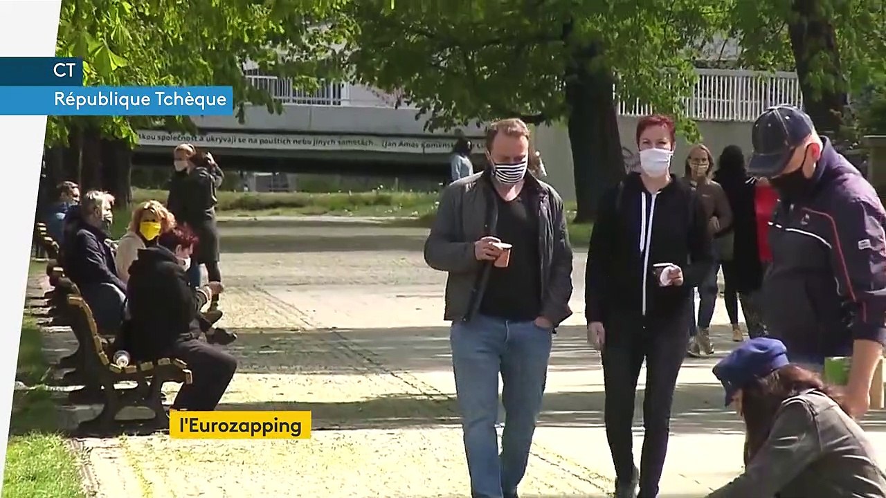 Eurozapping : motion de défiance contre le Premier ministre tchèque ; vaccination des migrants en Grèce ; la robe de mariage de Lady Di exposée